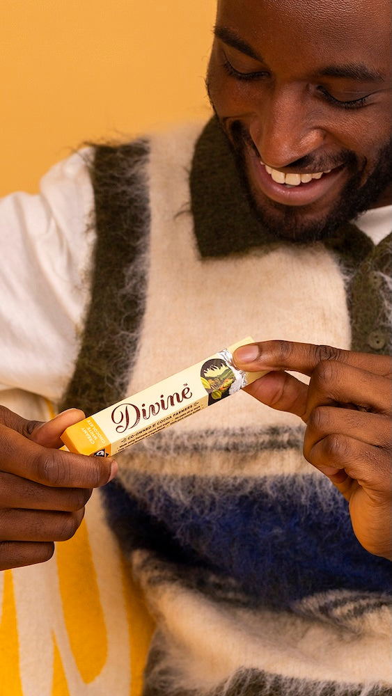 30 x Divine White Chocolate 35g