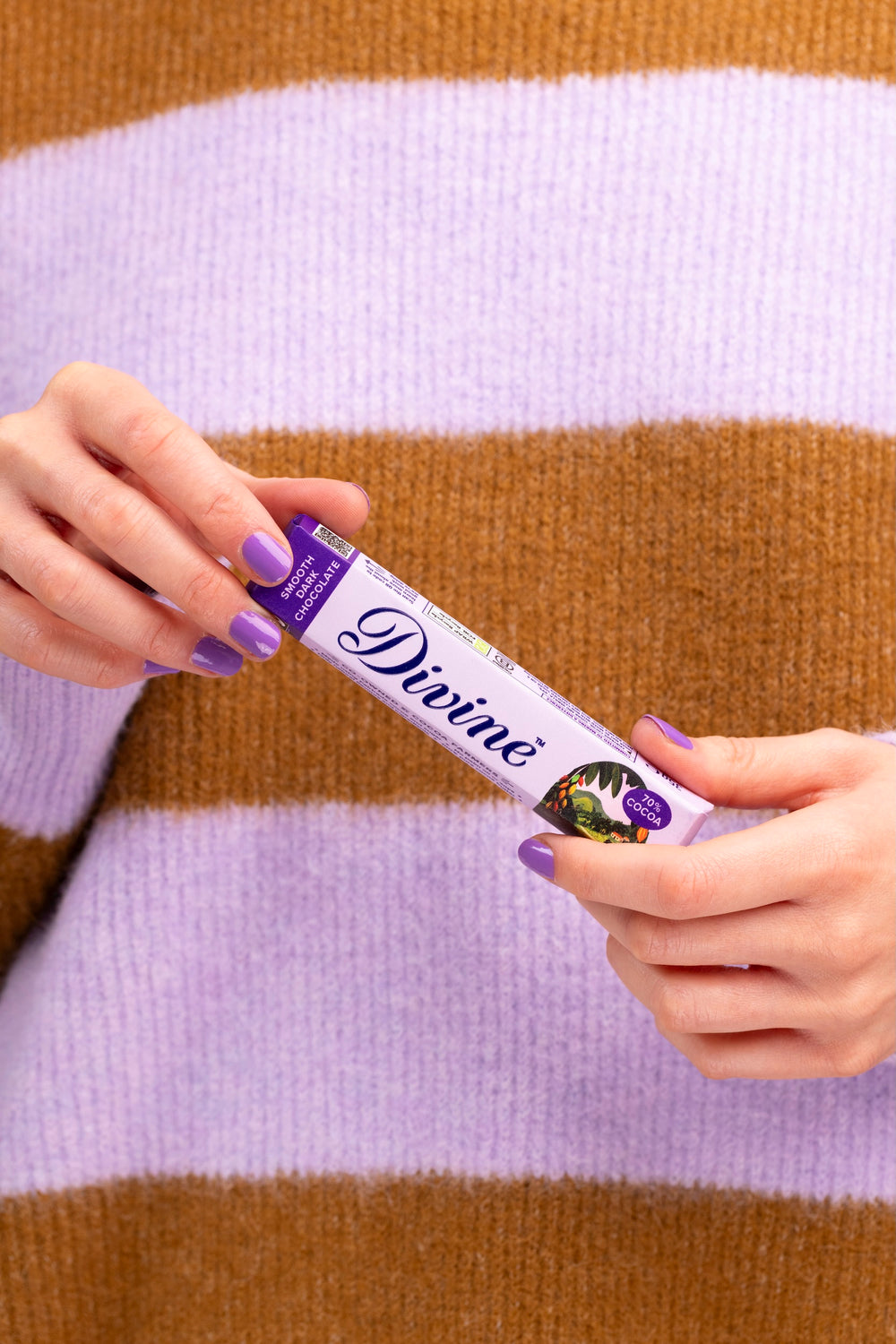 30 x Divine 70% Dark Chocolate 35g